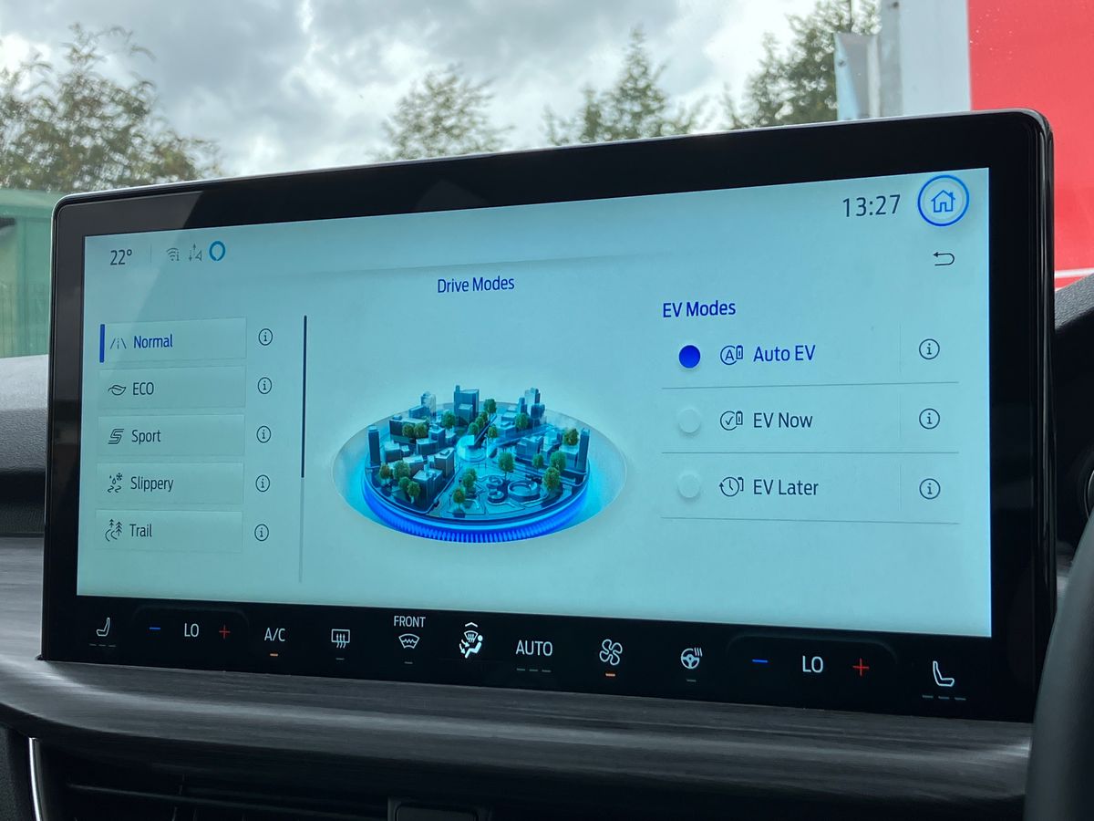 Used Ford Kuga 2025 for sale - 77168145: Photo 28