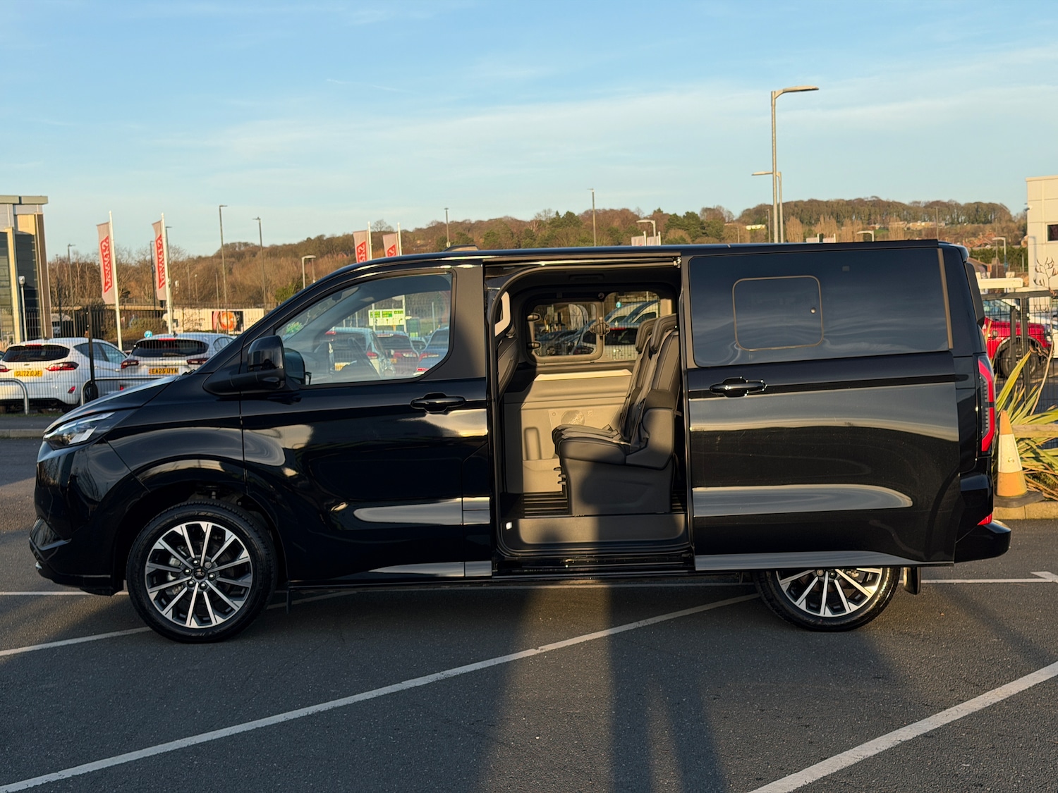 Used Ford Tourneo Custom 2026 for sale - 77707613: Photo 4