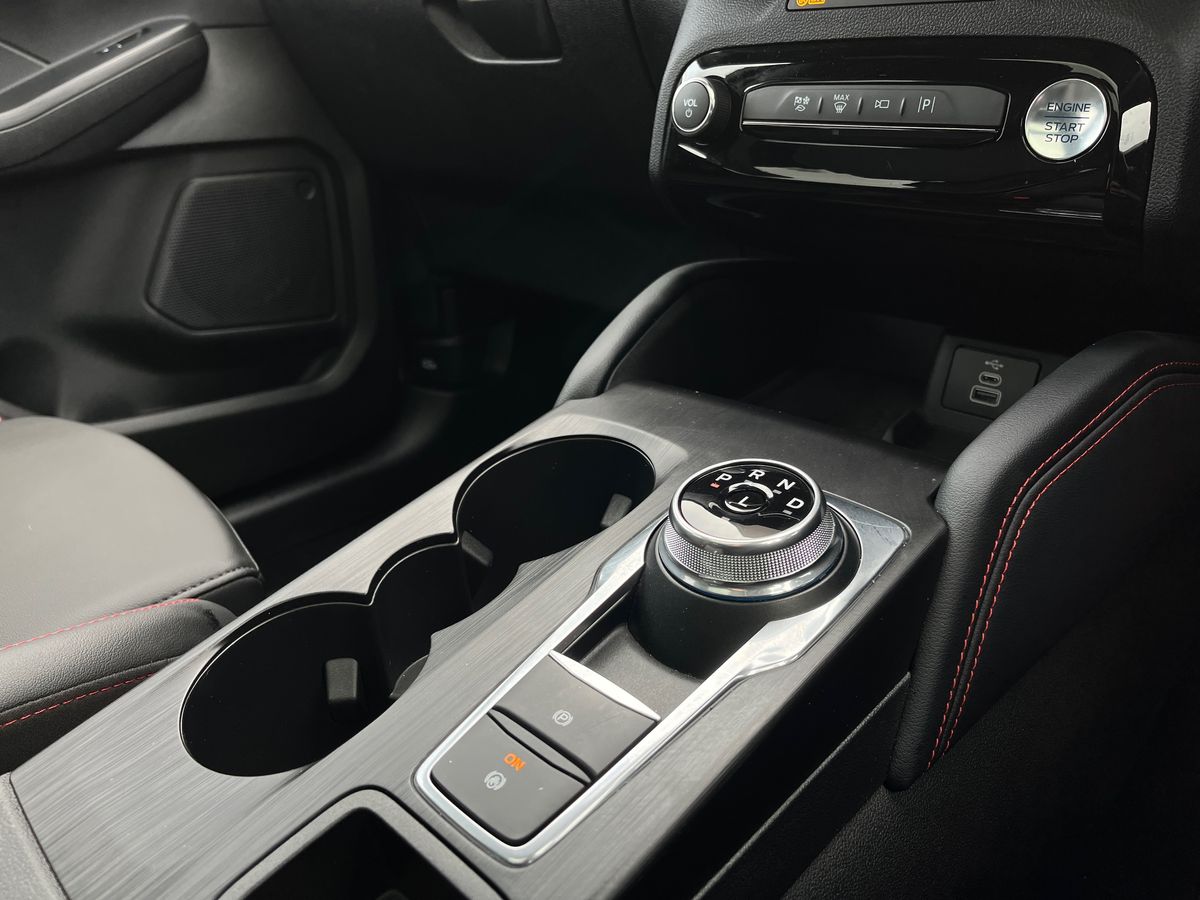 Used Ford Kuga 2024 for sale - 76518136: Photo 17