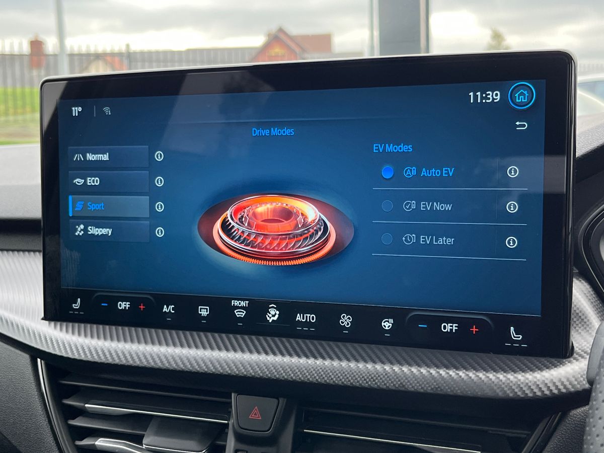 Used Ford Kuga 2024 for sale - 76518136: Photo 45