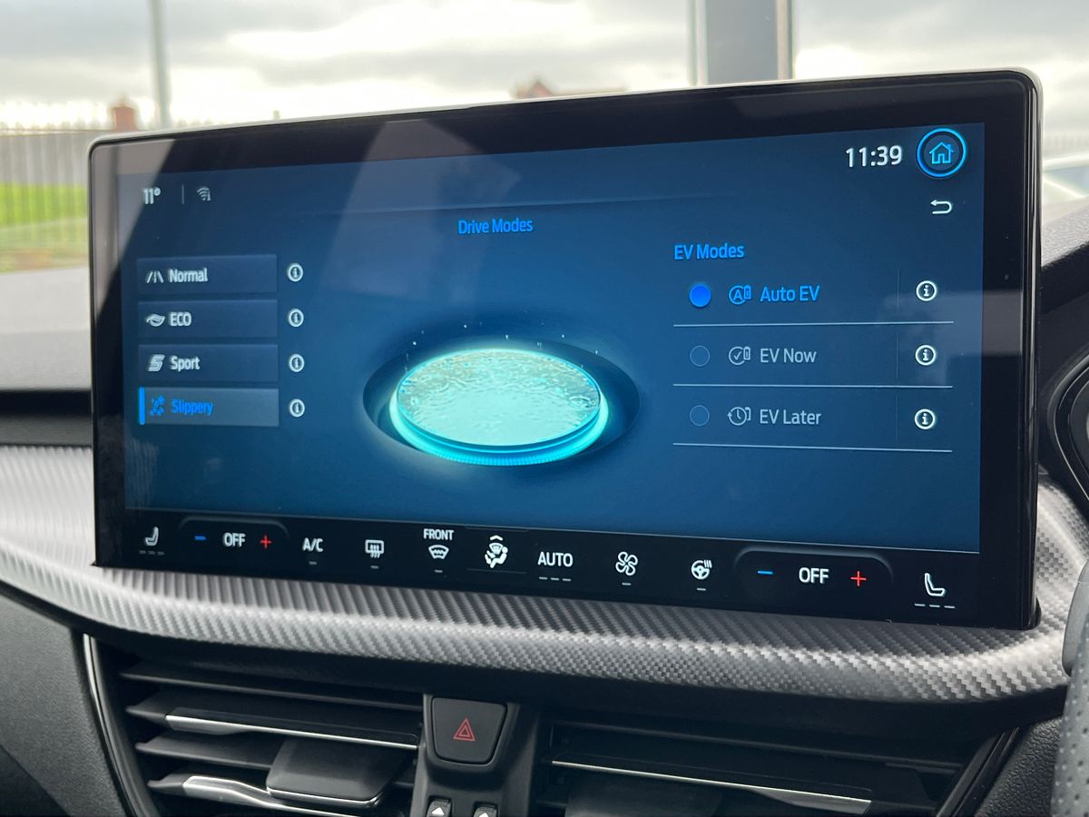 Used Ford Kuga 2024 for sale - 76518136: Photo 46