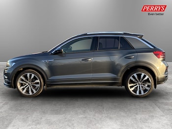 Used Volkswagen T-Roc 2021 for sale - 77789836: Photo