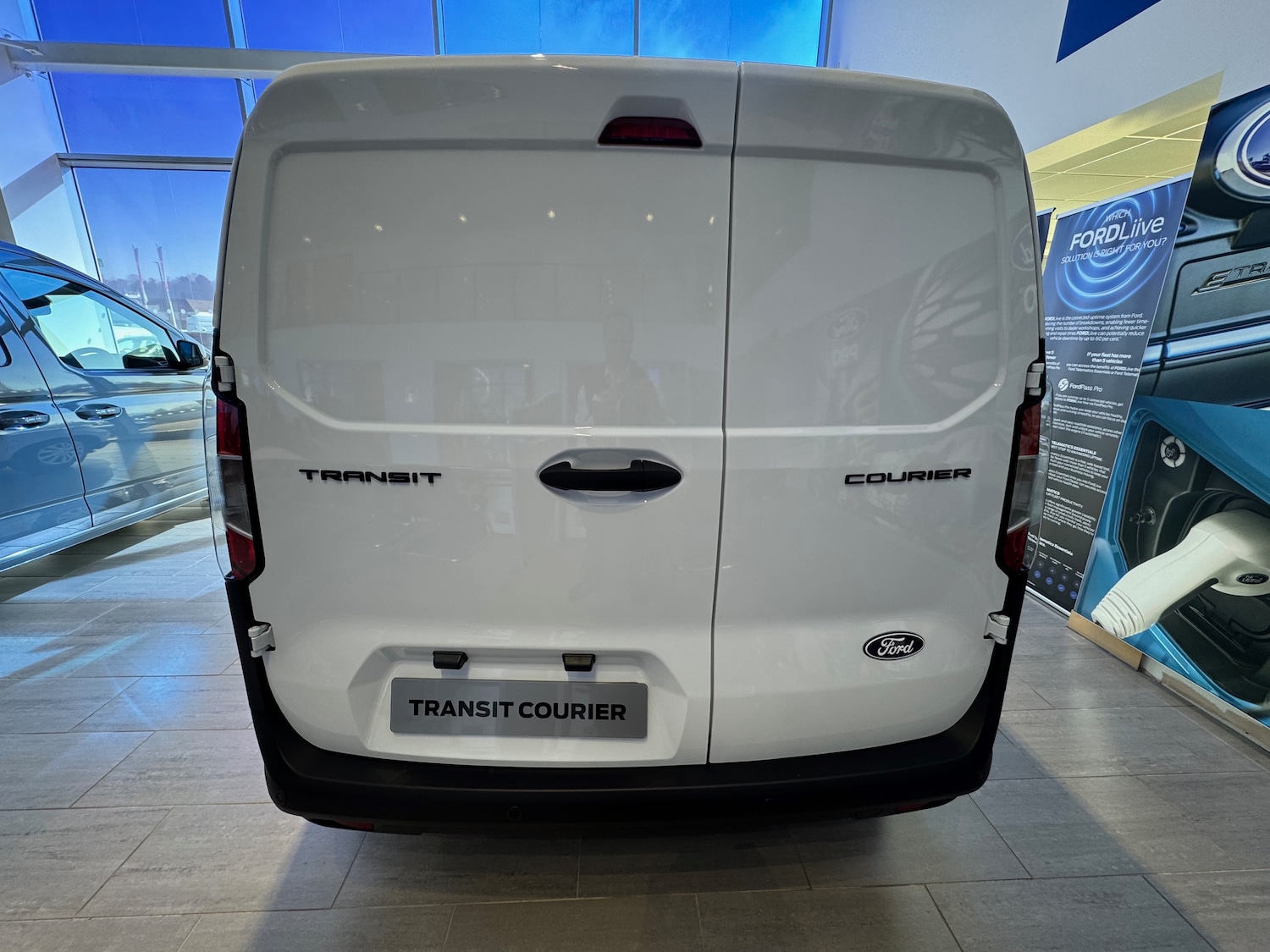 Used Ford Transit Courier 2026 for sale - 77980579: Photo 4