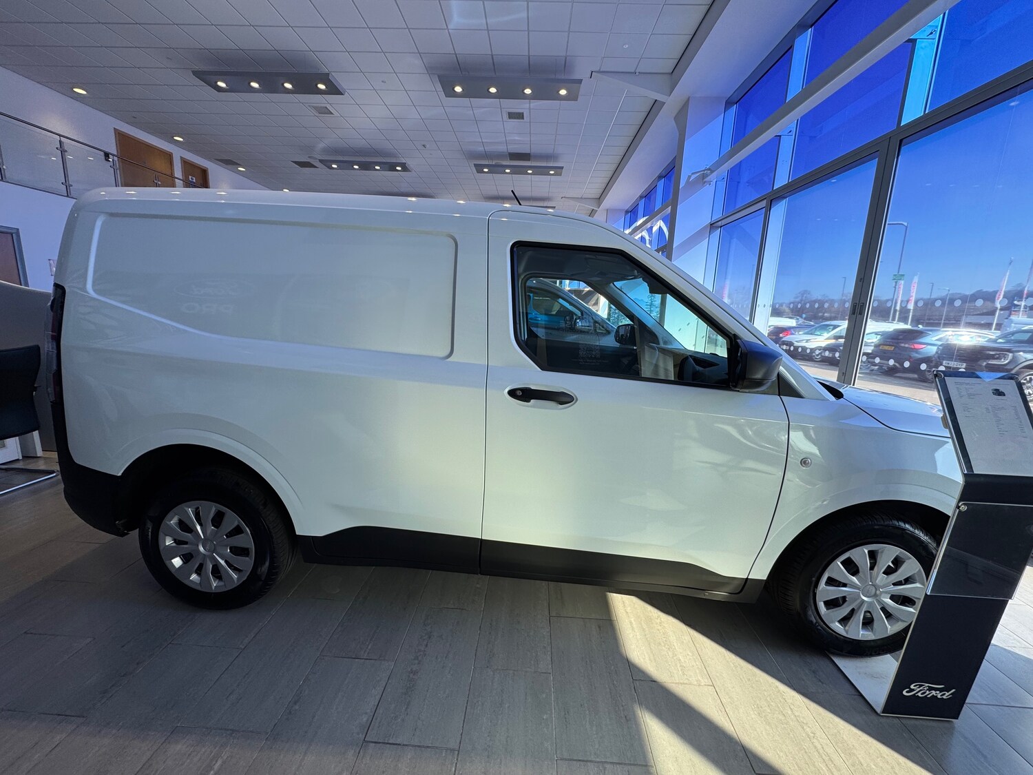 Used Ford Transit Courier 2026 for sale - 77980579: Photo 5