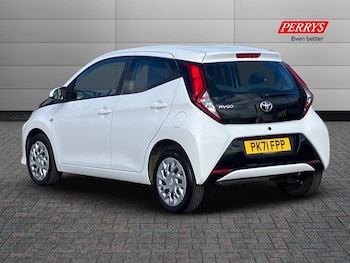 Used Toyota AYGO 2021 for sale - 75745175: Photo