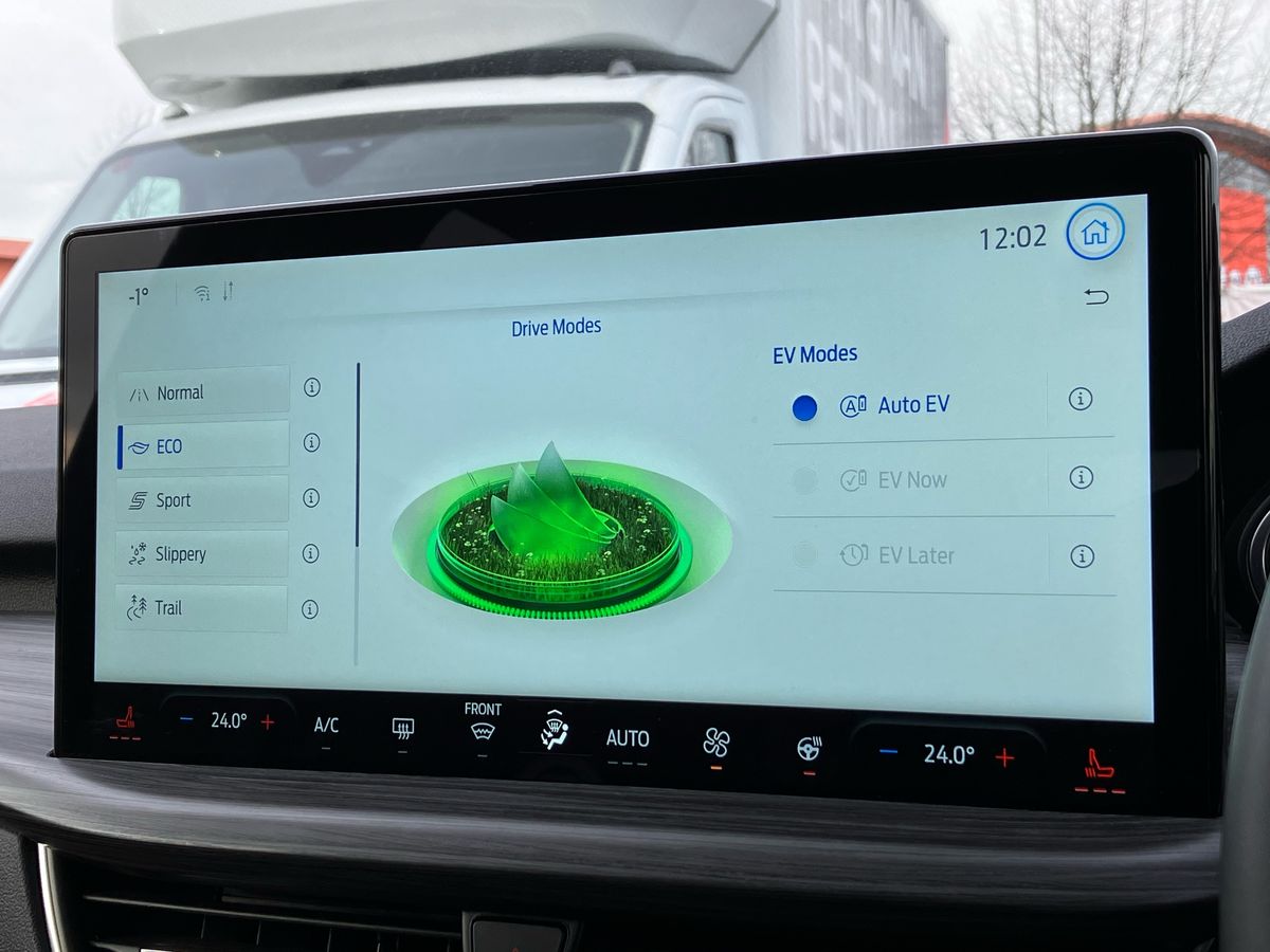 Used Ford Kuga 2025 for sale - 77180259: Photo 28