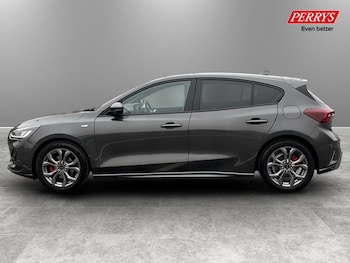 Used Ford Focus 2023 for sale - 77932030: Photo