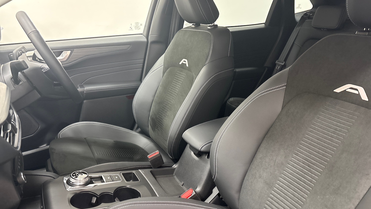 Used Ford Kuga 2025 for sale - 77148754: Photo 21