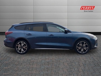 Used Ford Focus 2025 for sale - 76288204: Photo