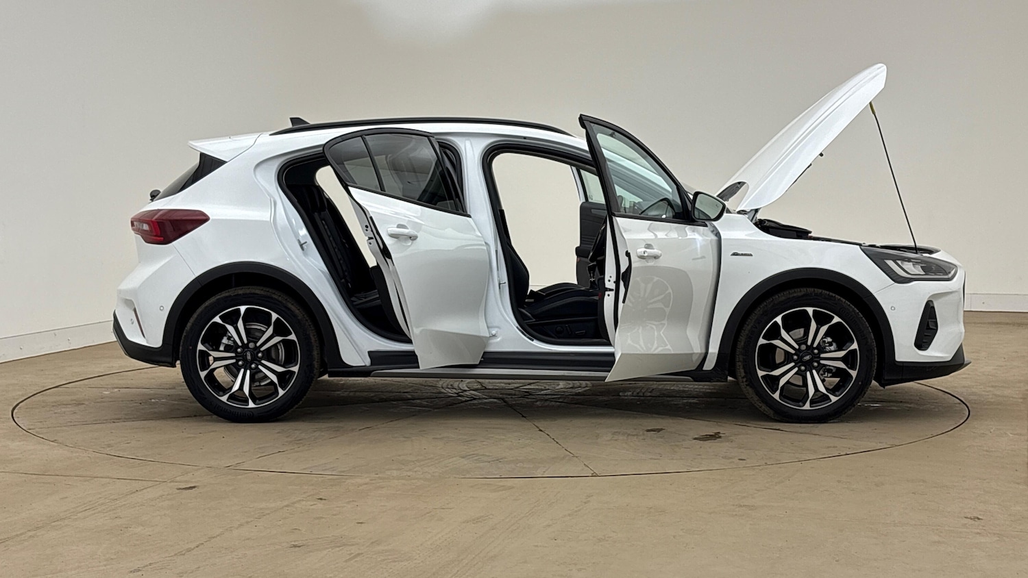 Used Ford Focus 2025 for sale - 76565880: Photo 12