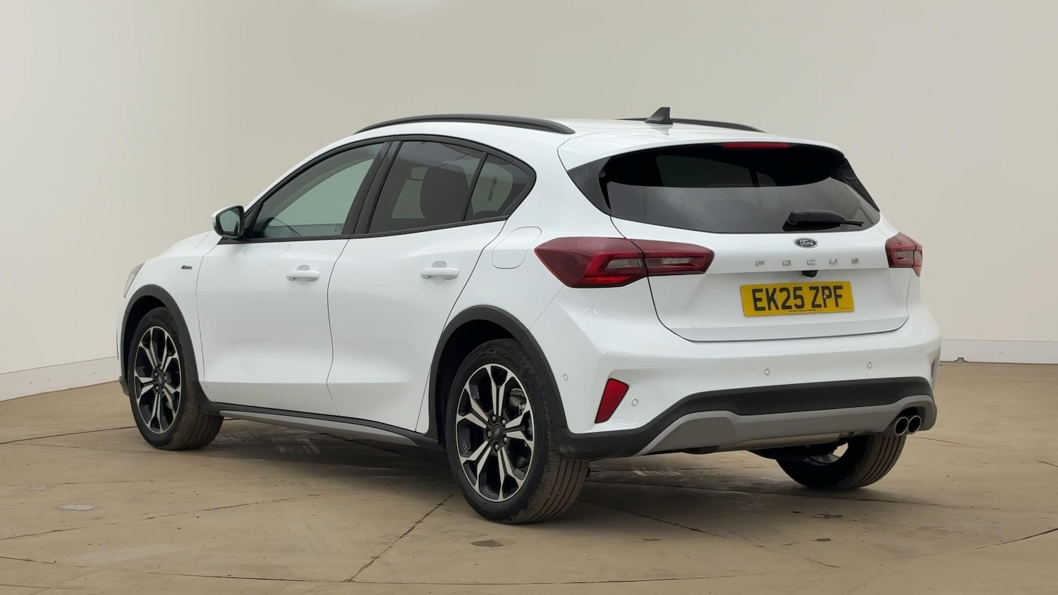 Used Ford Focus 2025 for sale - 76565880: Photo 2