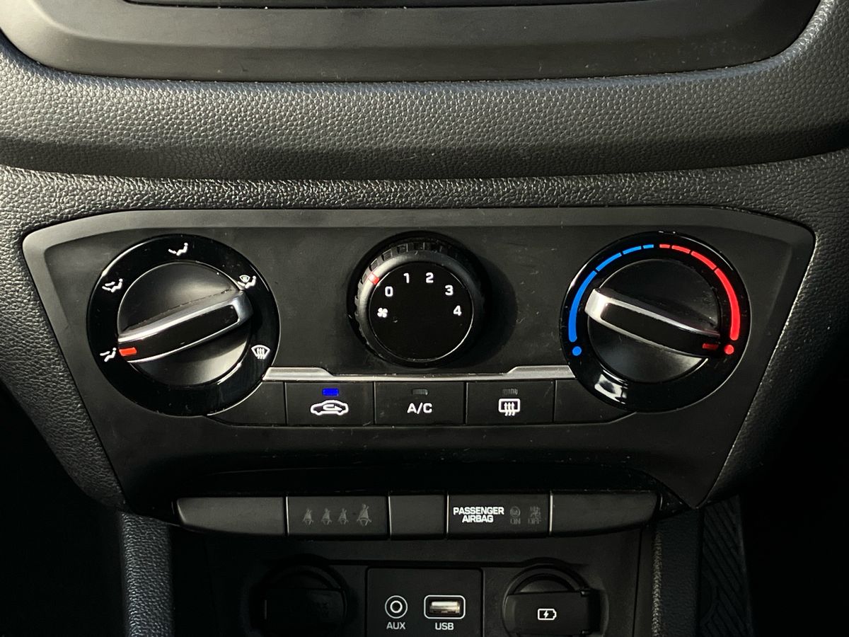 Used Hyundai i20 2018 for sale - 76736056: Photo 12