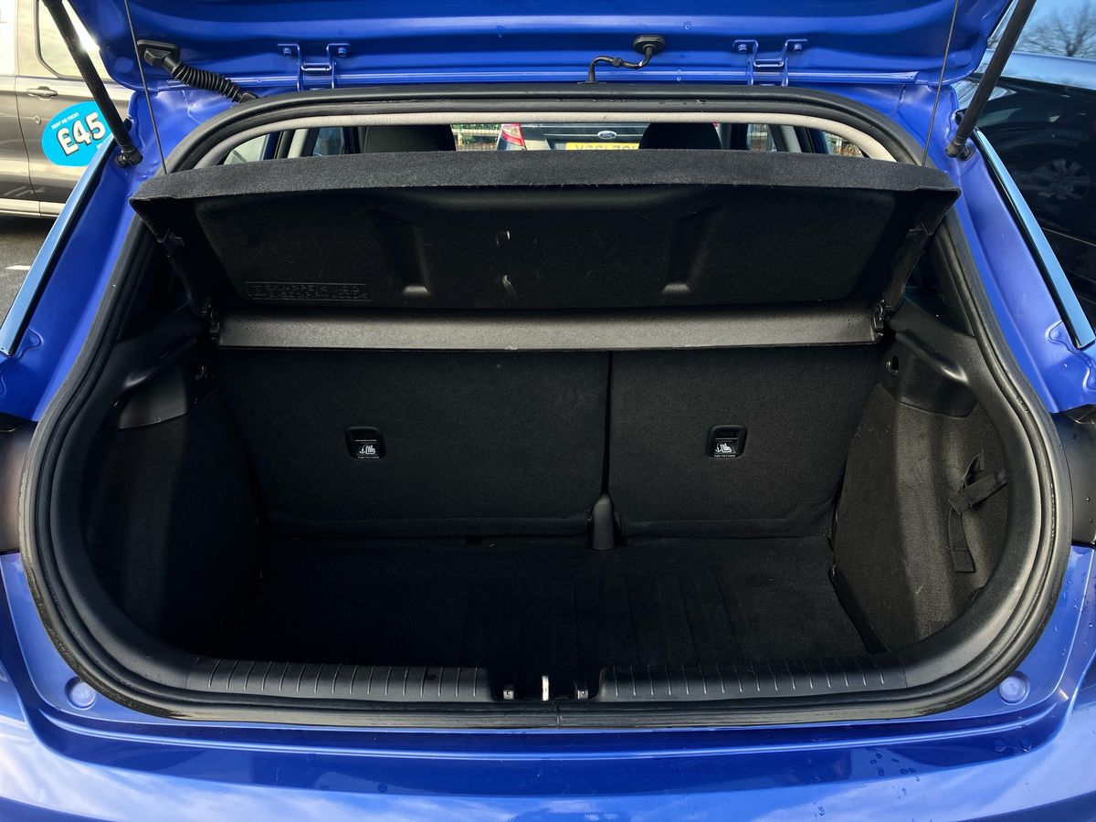 Used Hyundai i20 2018 for sale - 76736056: Photo 20