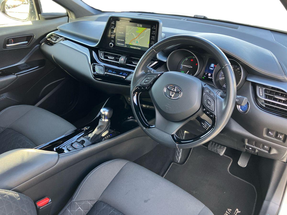 Used Toyota C-HR 2022 for sale - 77033842: Photo 8