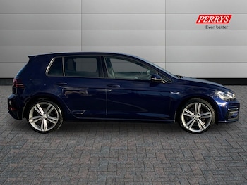 Used Volkswagen Golf 2019 for sale - 77297467: Photo