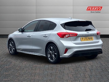 Used Ford Focus 2020 for sale - 76142279: Photo 2
