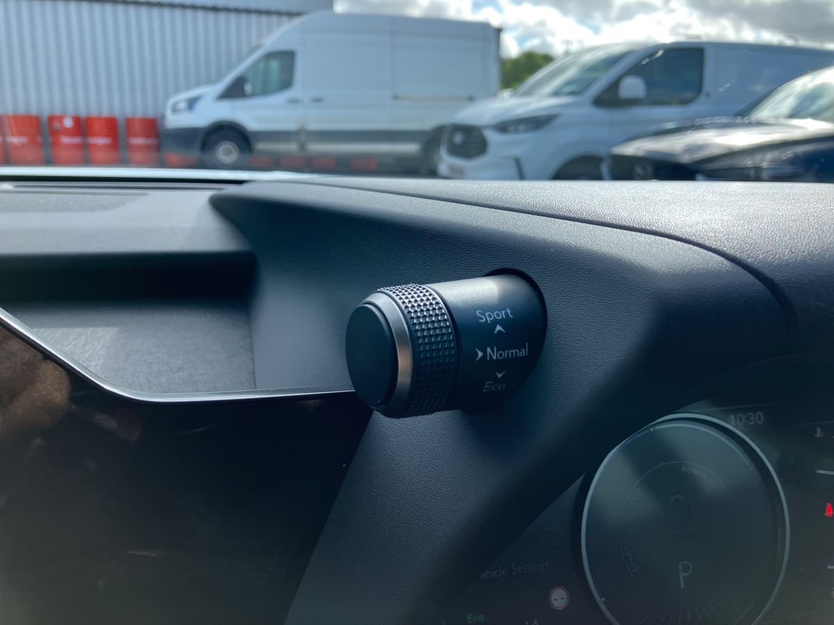 Used Lexus UX 2023 for sale - 75863194: Photo 23