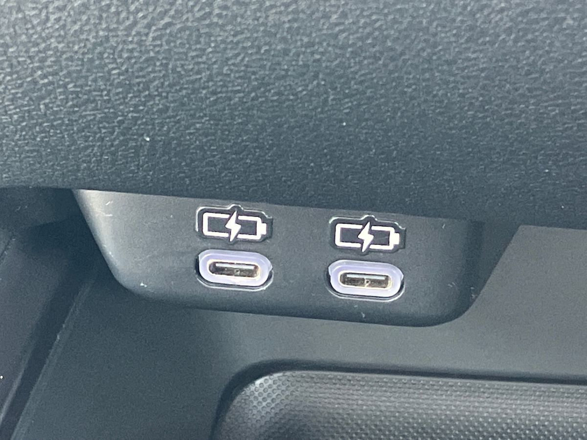 Used Lexus UX 2023 for sale - 75863194: Photo 32
