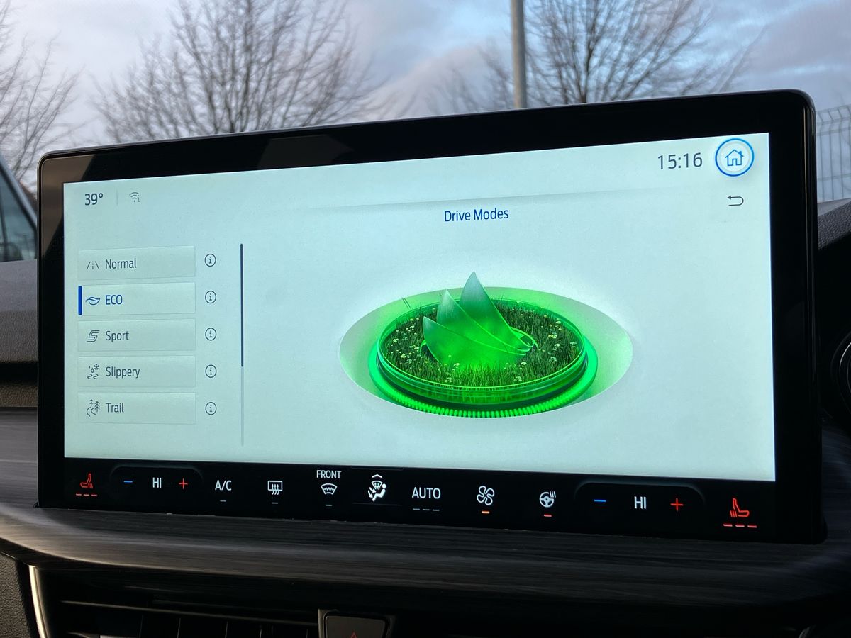 Used Ford Kuga 2024 for sale - 76663279: Photo 29