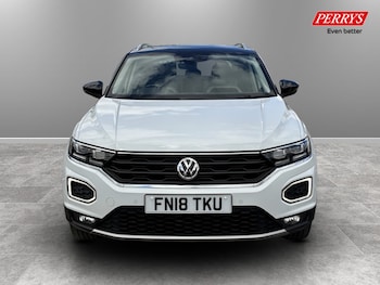 Used Volkswagen T-Roc 2018 for sale - 78532211: Photo