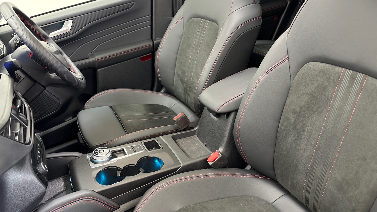 Used Ford Kuga 2025 for sale - 76969360: Photo 21