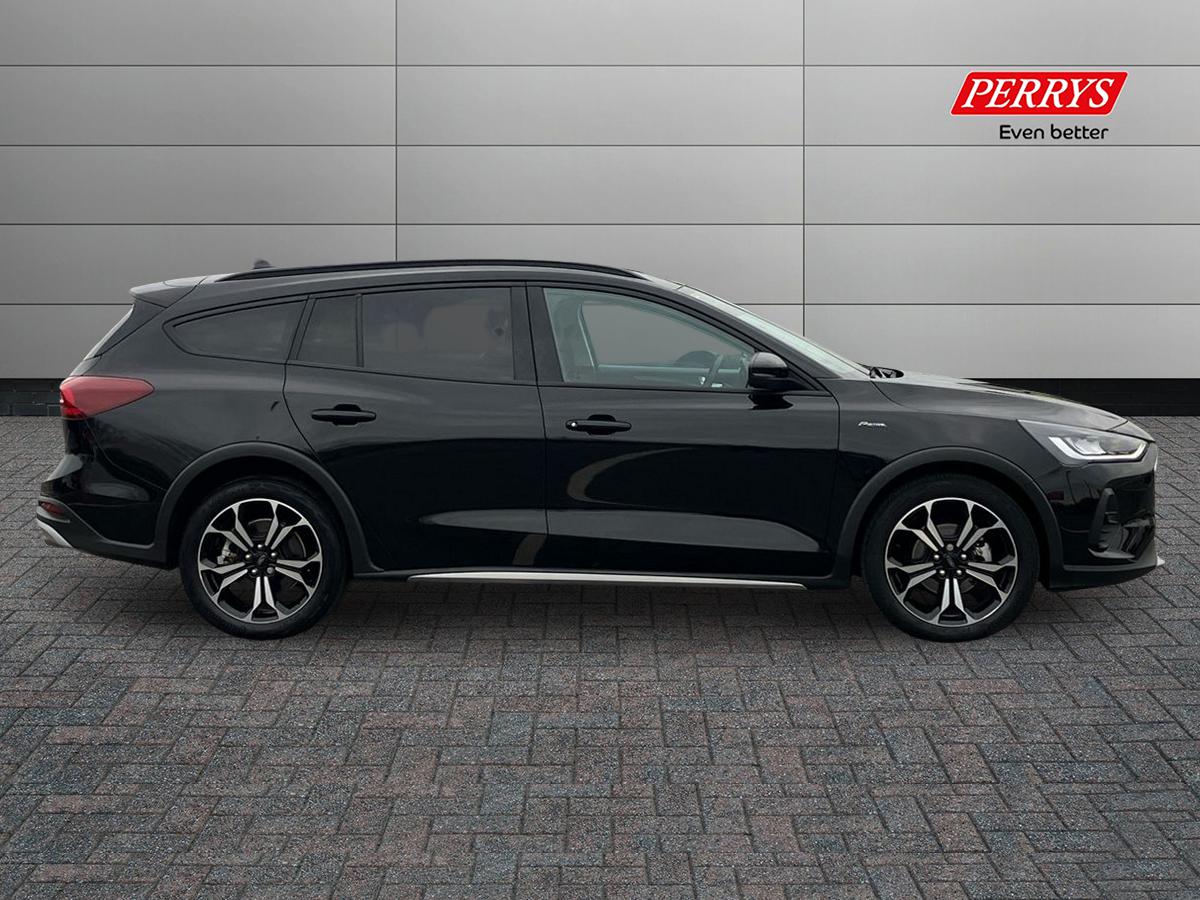 Used Ford Focus 2022 for sale - 76491244: Photo 3