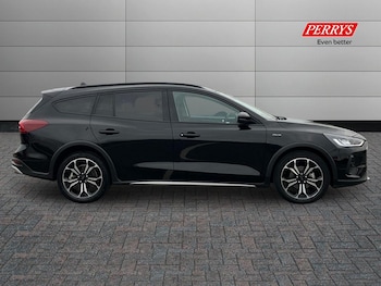 Used Ford Focus 2022 for sale - 76491244: Photo