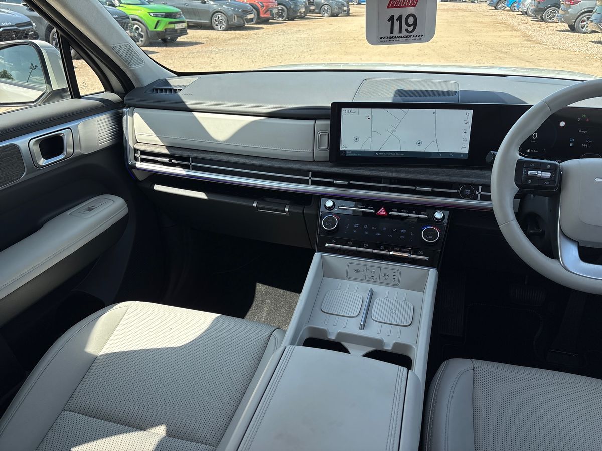 Used Hyundai Santa Fe 2025 for sale - 77562728: Photo 18