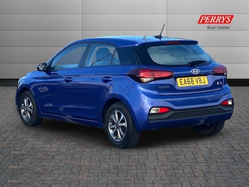 Used Hyundai i20 2018 for sale - 76565822: Photo