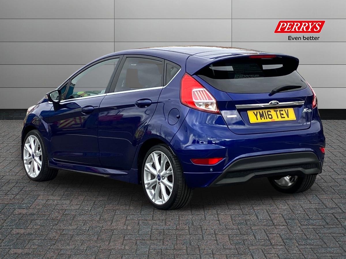 Used Ford Fiesta 2016 for sale - 76142130: Photo 2