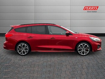 Used Ford Focus 2020 for sale - 76958041: Photo