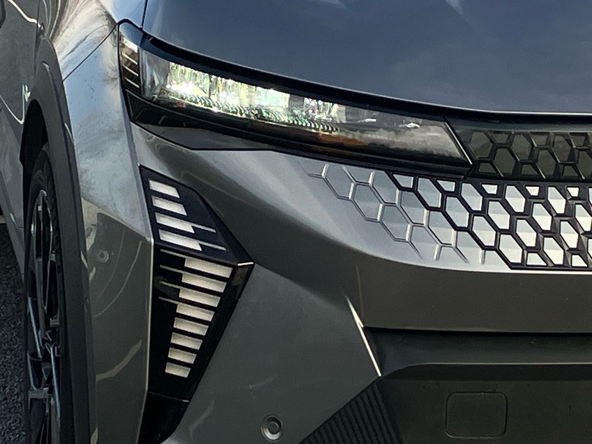 Used Renault Scenic E-Tech 2024 for sale - 76542418: Photo 14