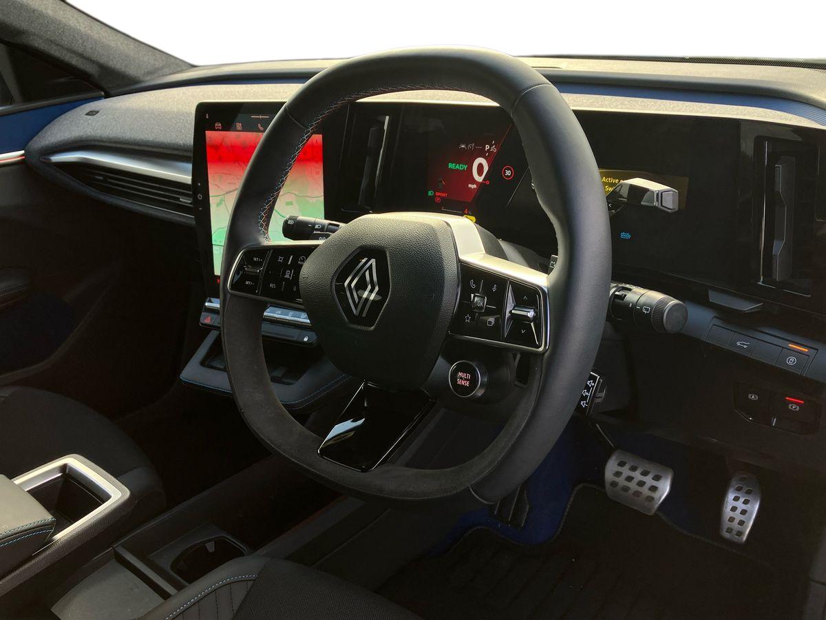 Used Renault Scenic E-Tech 2024 for sale - 76542418: Photo 9