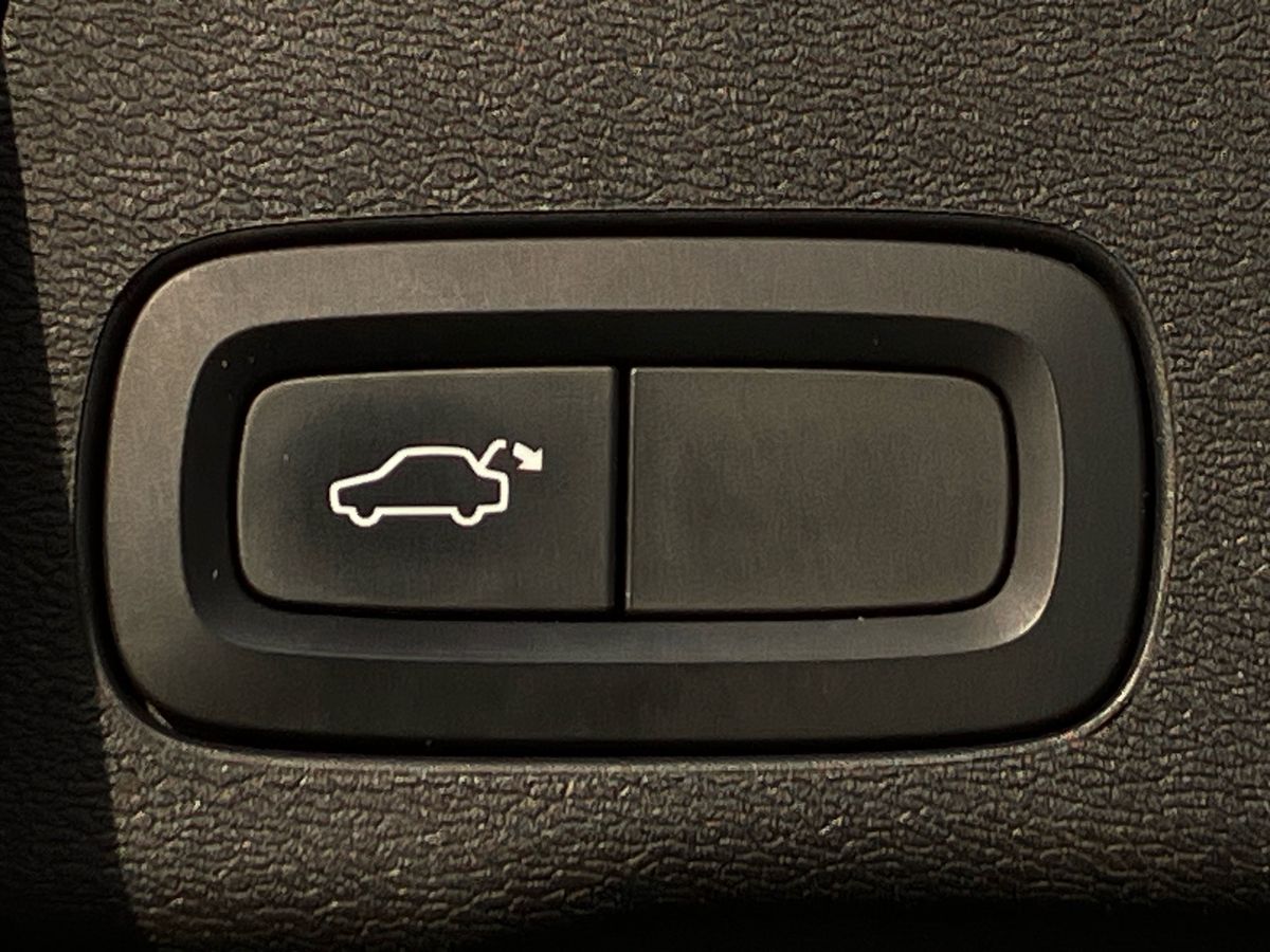 Used Volvo XC60 2018 for sale - 77666326: Photo 21