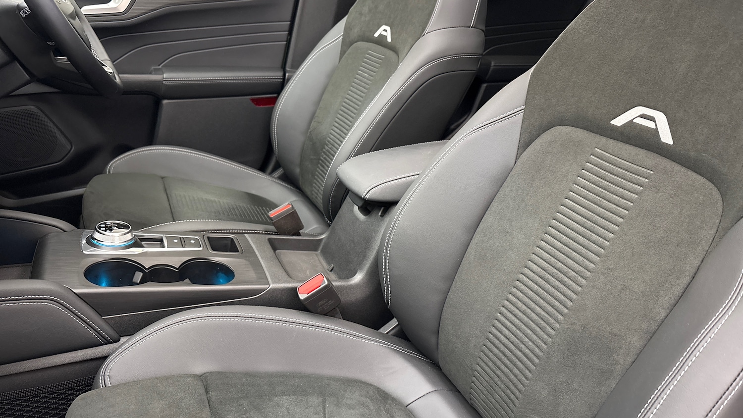 Used Ford Kuga 2025 for sale - 78043393: Photo 21