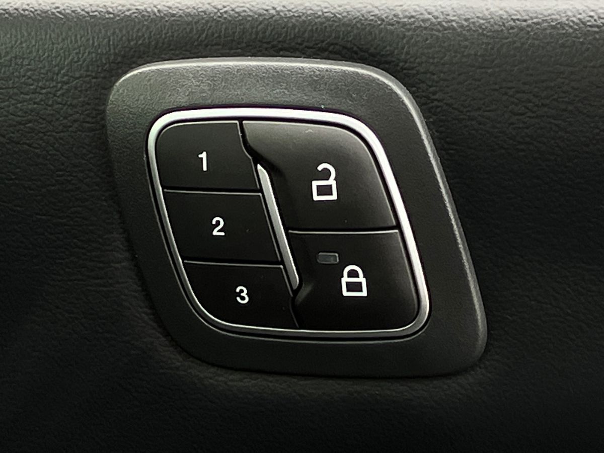 Vehicle 44