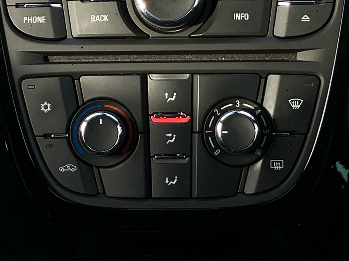 Used Vauxhall Astra GTC 2016 for sale - 76412803: Photo 12