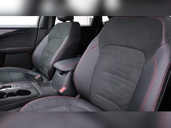 Used Ford Kuga 2023 for sale - 76142102: Photo 3
