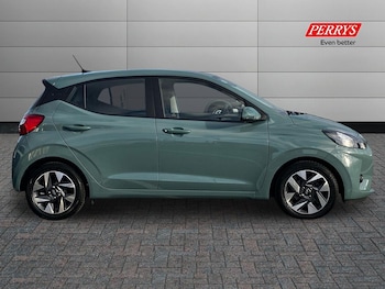 Used Hyundai i10 2024 for sale - 76905696: Photo