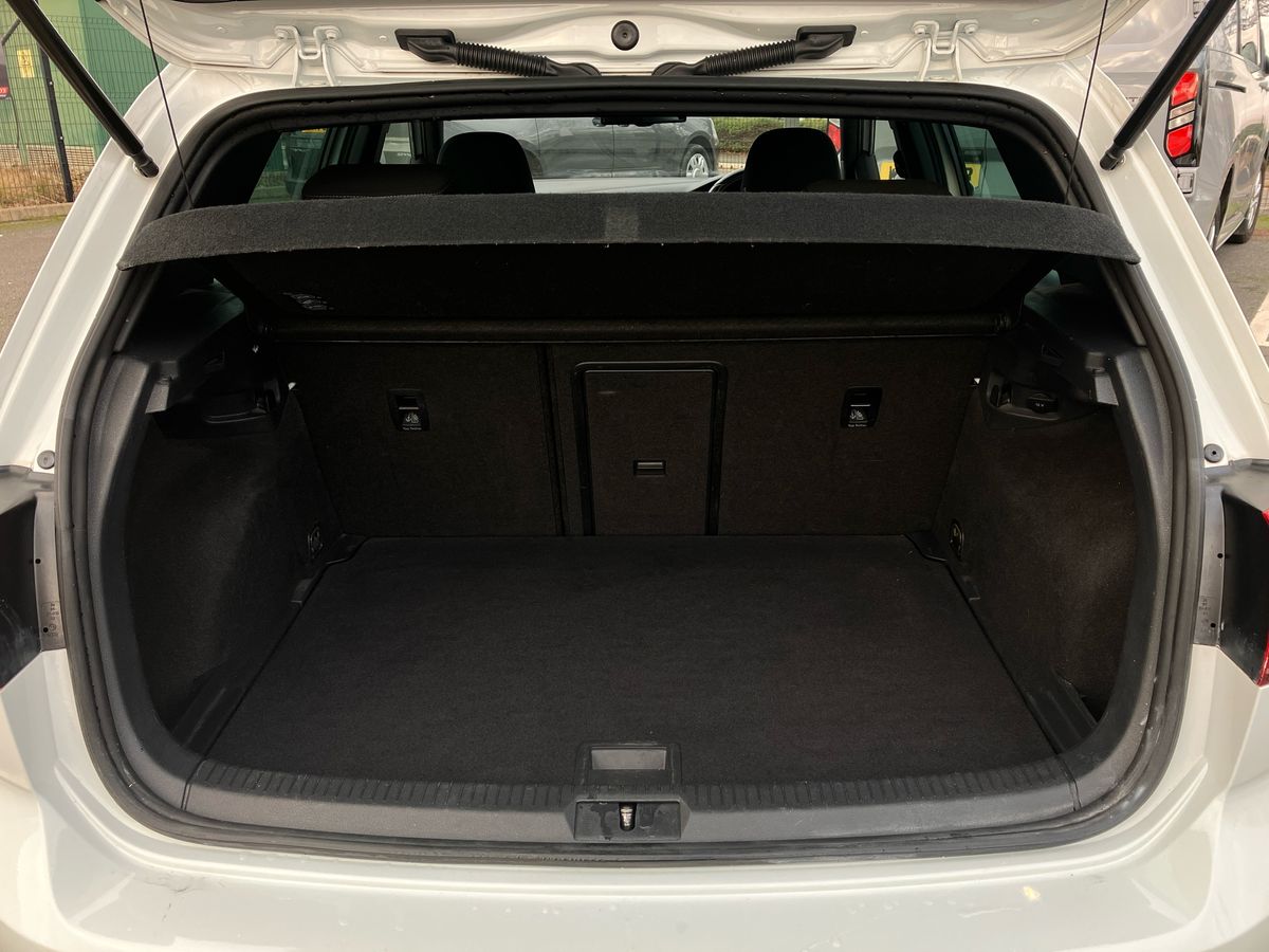 Used Volkswagen Golf 2016 for sale - 77033822: Photo 20