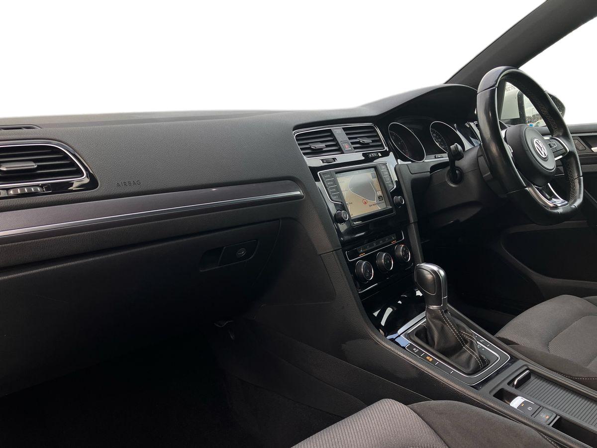 Used Volkswagen Golf 2016 for sale - 77033822: Photo 6