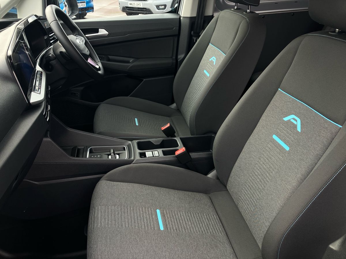 Used Ford Transit Connect 2025 for sale - 76436786: Photo 6