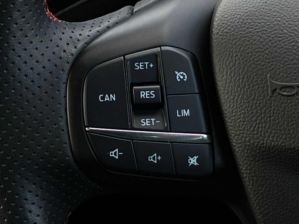 Used Ford Focus 2022 for sale - 76330765: Photo 16