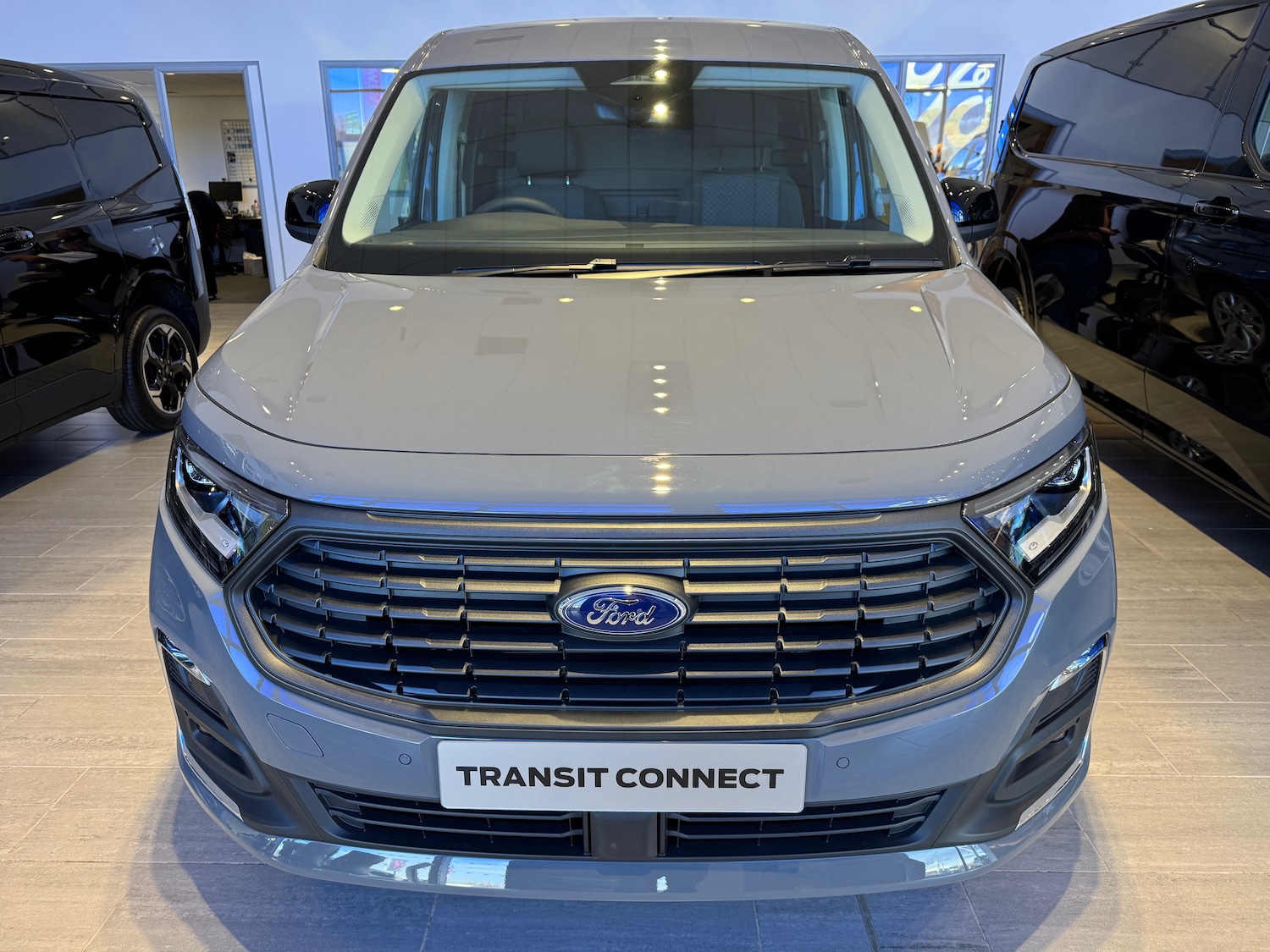 Used Ford Transit Connect 2026 for sale - 77676650: Photo 2