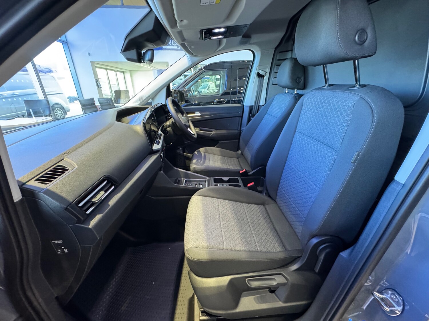 Used Ford Transit Connect 2026 for sale - 77676650: Photo 4