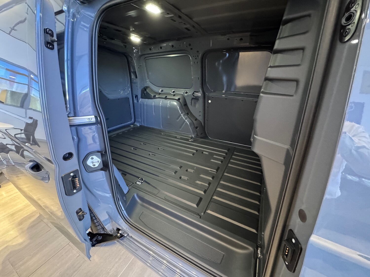 Used Ford Transit Connect 2026 for sale - 77676650: Photo 8