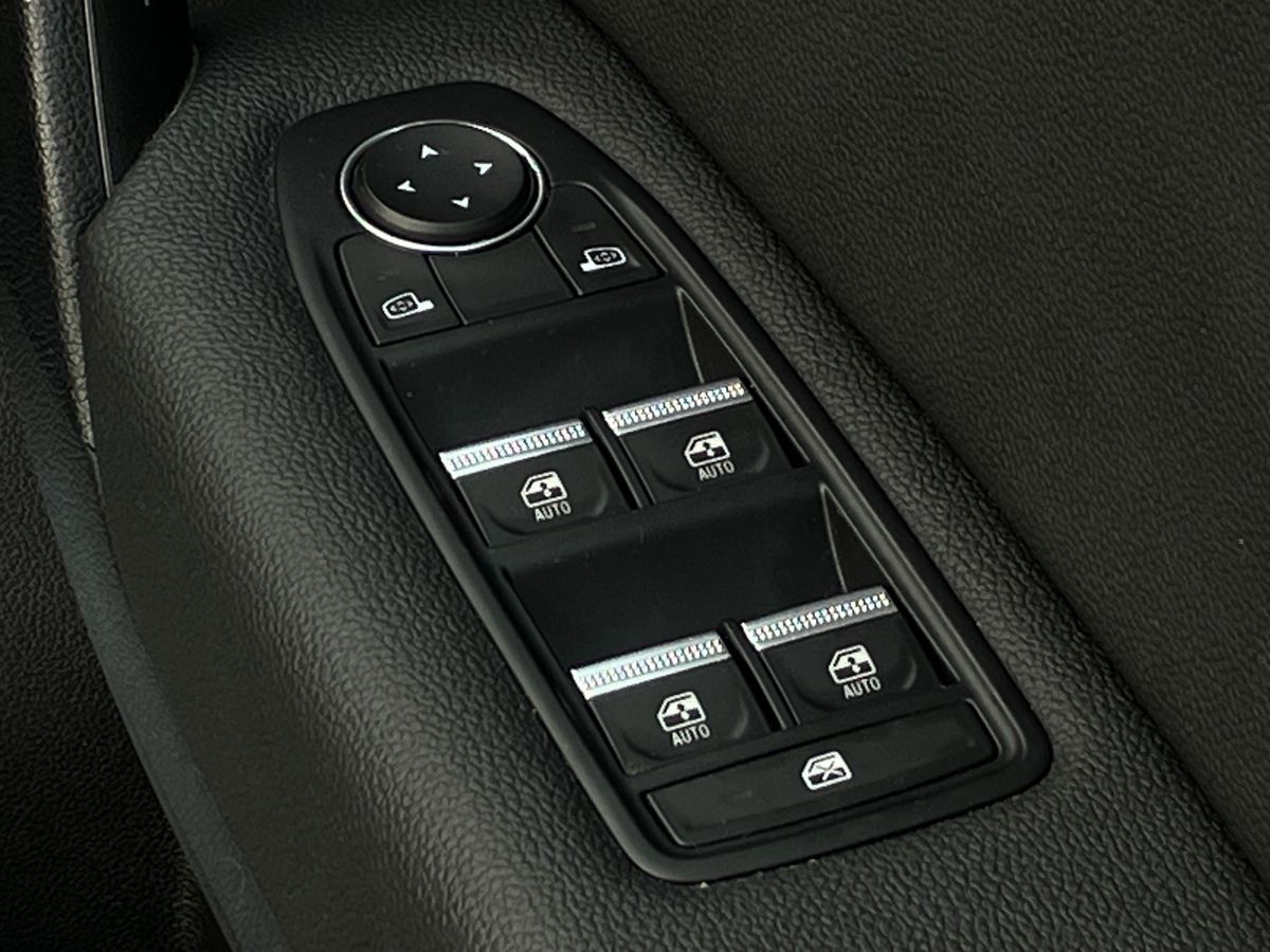 Used Renault Captur 2022 for sale - 76777505: Photo 18