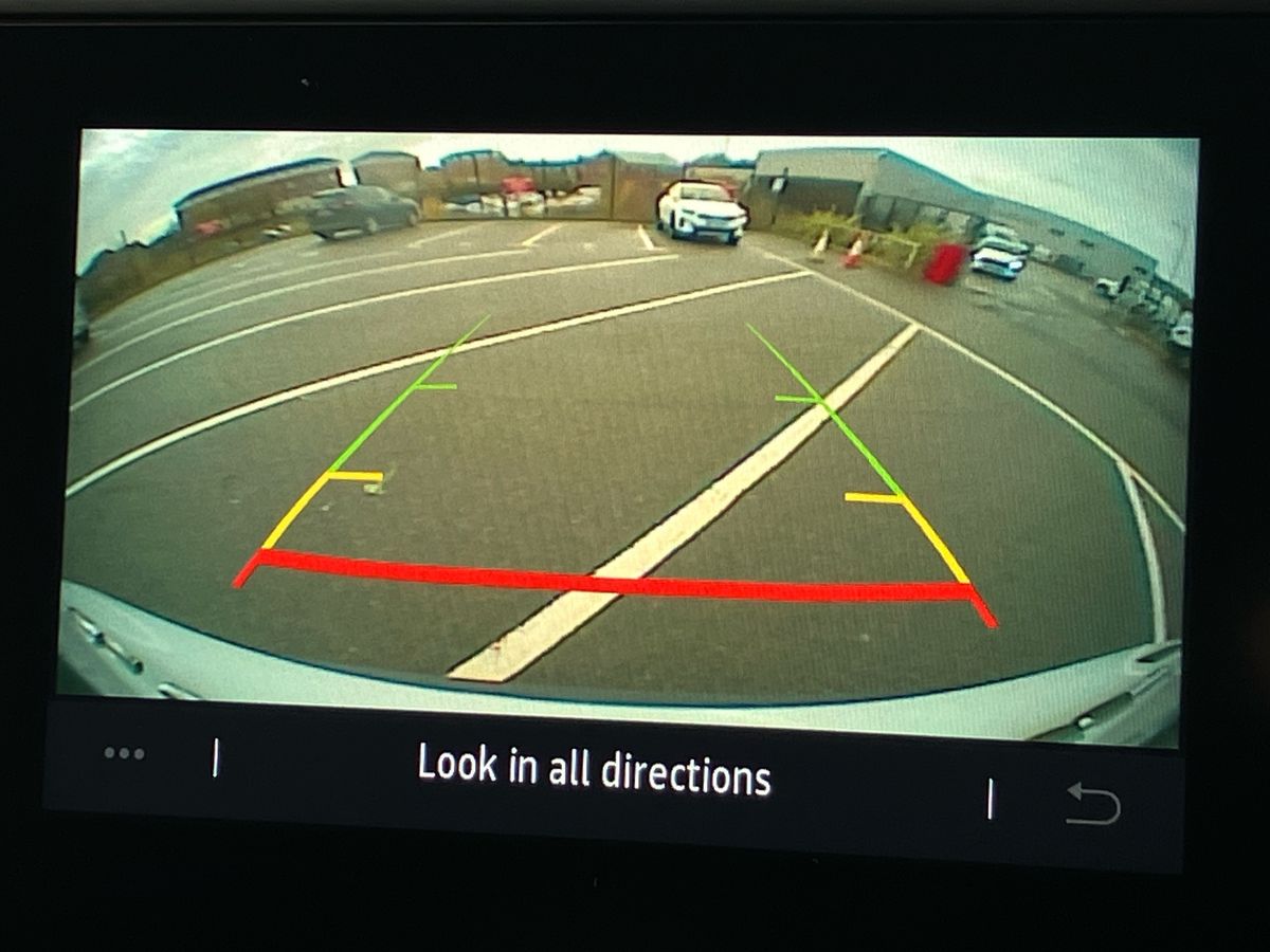 Used Renault Captur 2022 for sale - 76777505: Photo 31