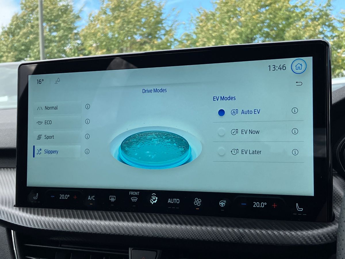 Used Ford Kuga 2025 for sale - 76748612: Photo 31