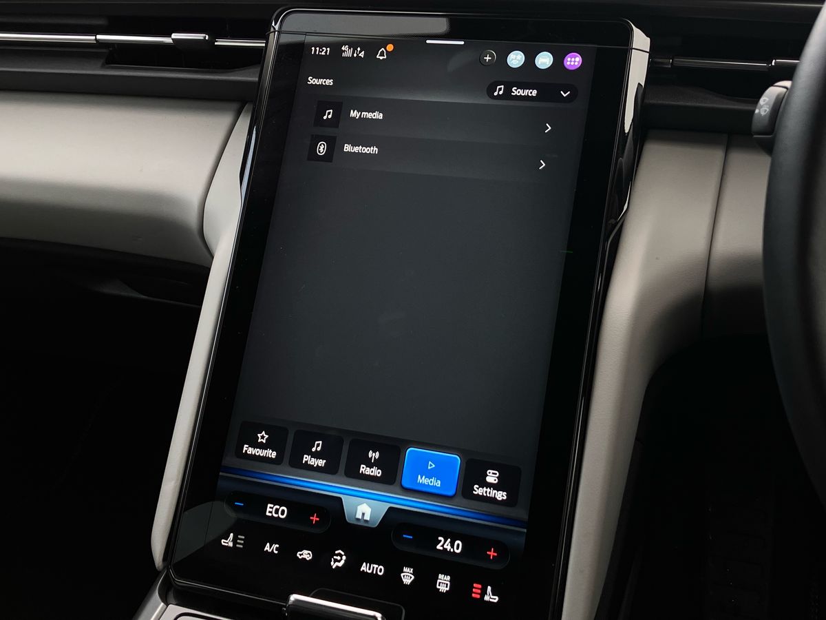 Used Ford Explorer 2025 for sale - 77180237: Photo 24